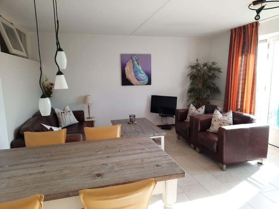 Beach Apartment +/- 5 Minutes To Sea, Self Checkin Julianadorp Exterior photo